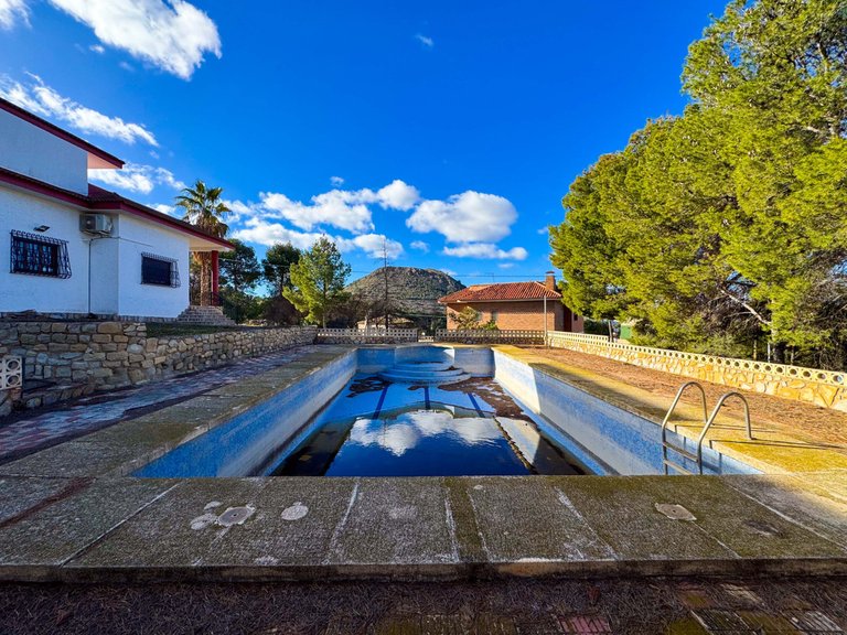 Villa for Sale in Elda, Alicante 6
