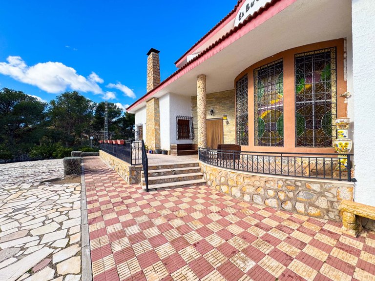 Villa for Sale in Elda, Alicante 11