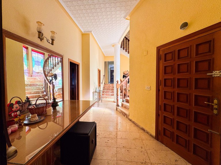 Villa for Sale in Elda, Alicante 14
