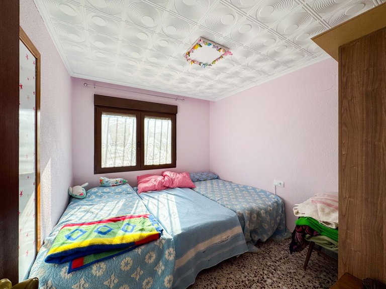 Villa for Sale in Elda, Alicante 25