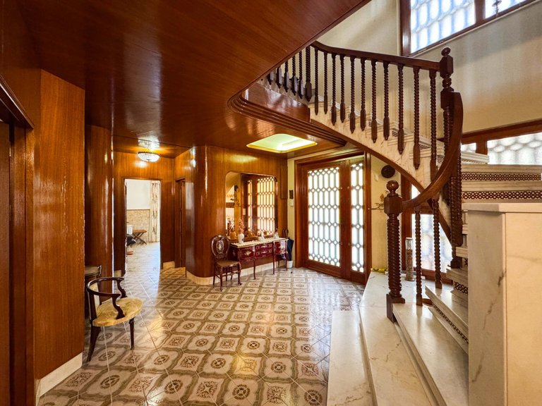 Villa for Sale in Elda, Alicante 3