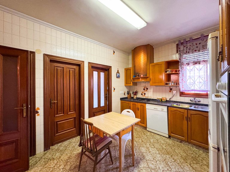 Villa for Sale in Elda, Alicante 8