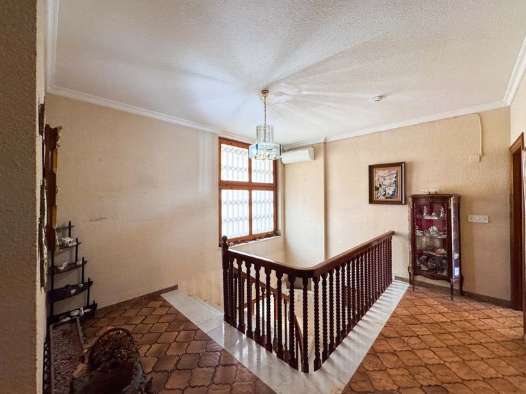 Villa for Sale in Elda, Alicante 21