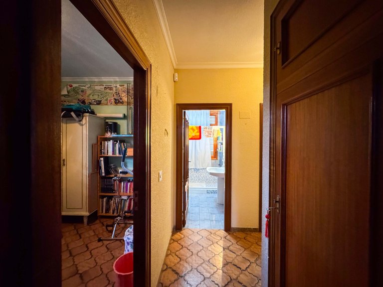 Villa for Sale in Elda, Alicante 33
