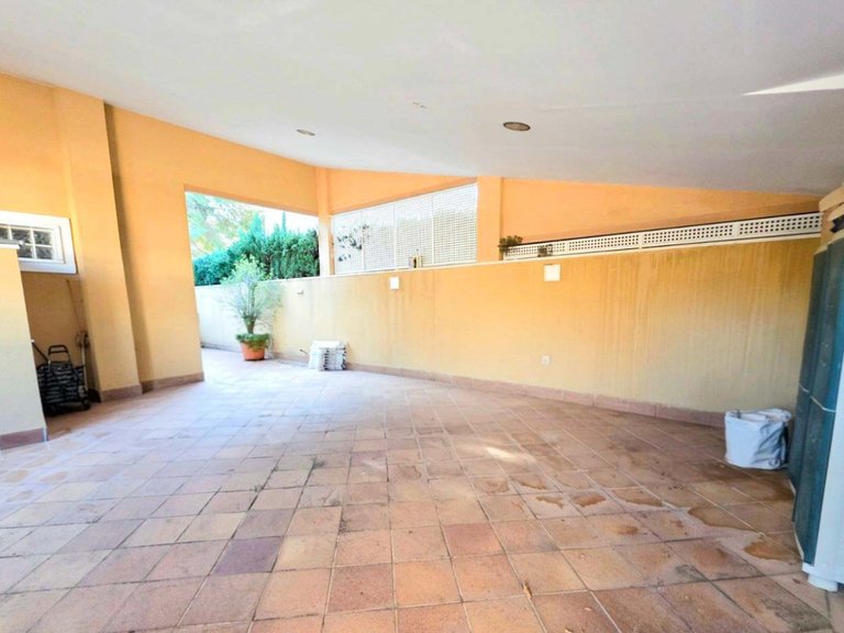 Villa for Sale in Campoamor, Alicante 31
