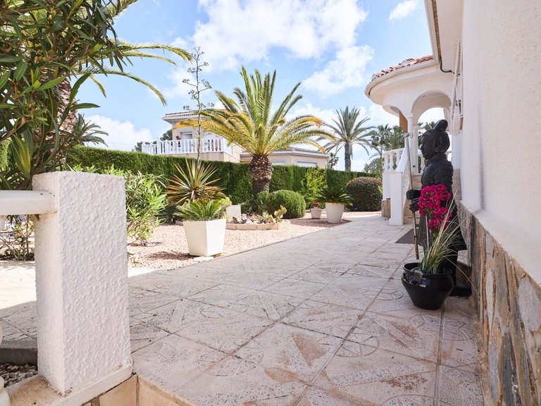 Villa for Sale in Ciudad Quesada, Alicante 2