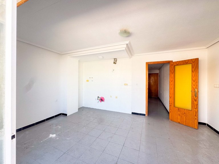 Apartment for Sale in Torrevieja, Alicante 13