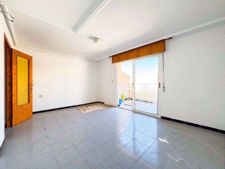 Apartment for Sale in Torrevieja, Alicante 19