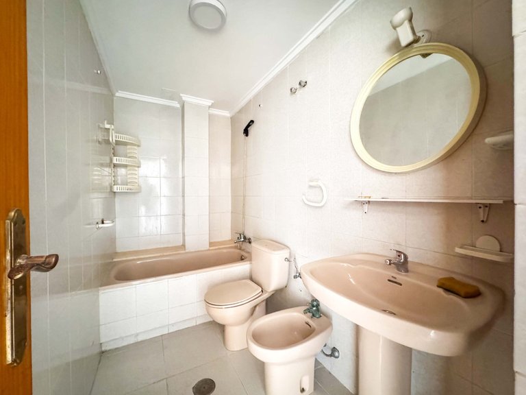 Apartment for Sale in Torrevieja, Alicante 20