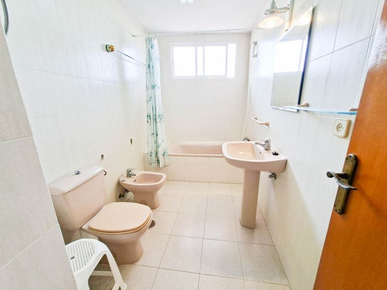 Apartment for Sale in Torrevieja, Alicante 32
