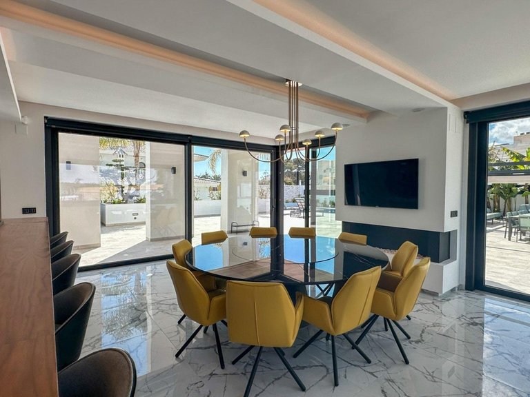 Villa for Sale in Villamartin, Alicante 15