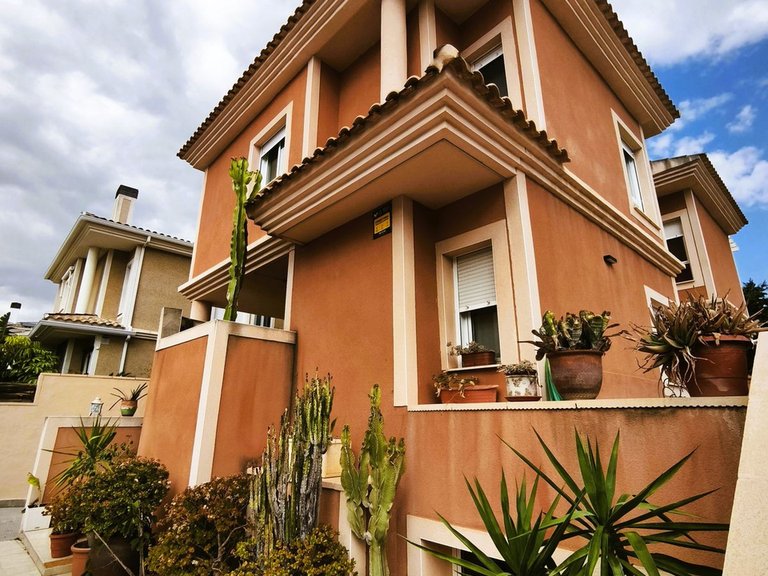 Villa for Sale in Alicante, Alicante 1