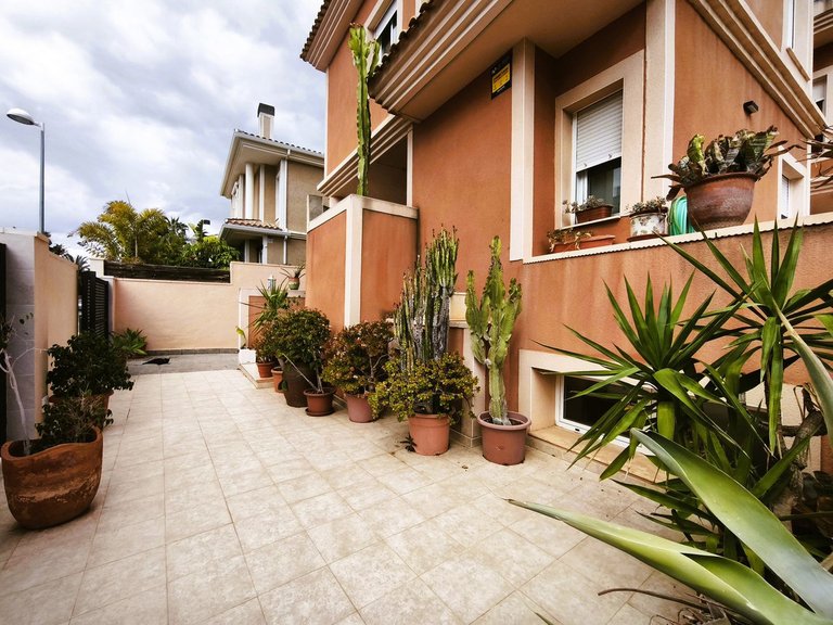 Villa for Sale in Alicante, Alicante 2