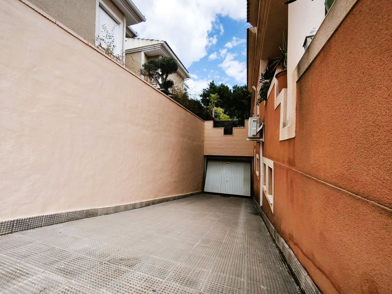 Villa for Sale in Alicante, Alicante 3