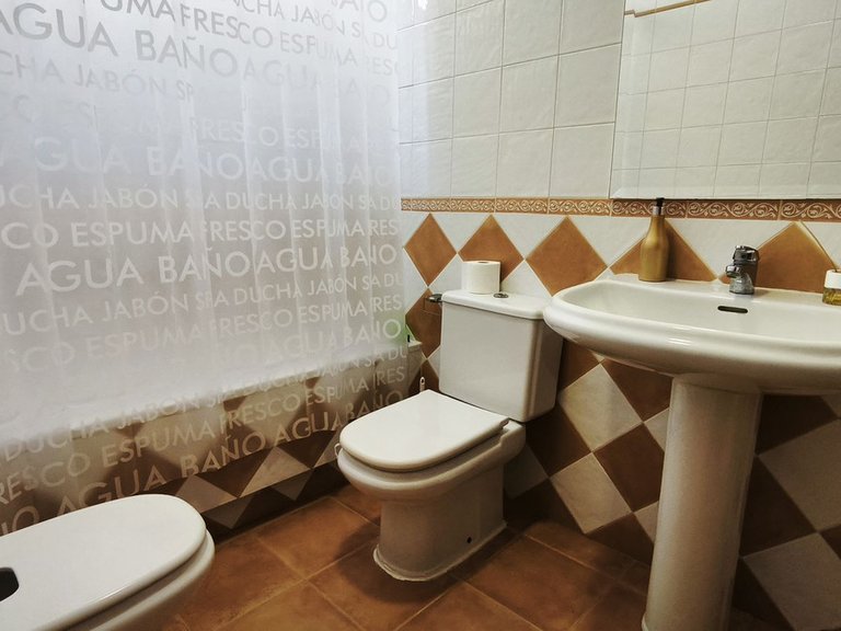Villa for Sale in Alicante, Alicante 25