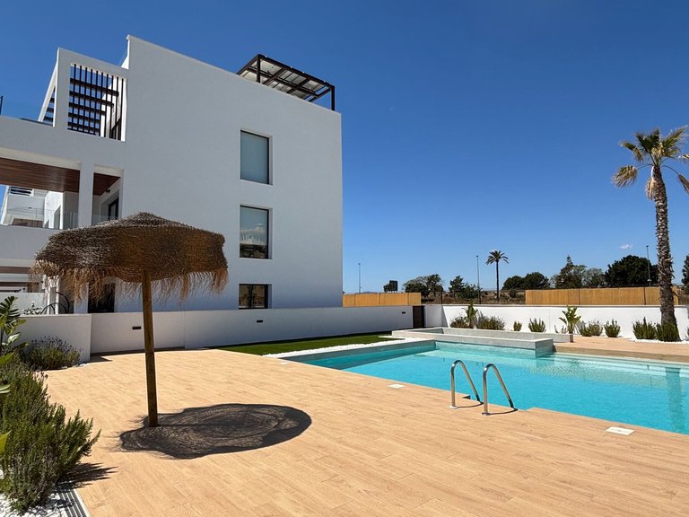 Apartment for Sale in Los Alcazares, Murcia 31