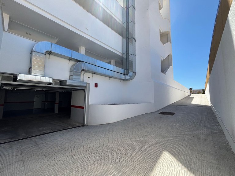 Apartment for Sale in Los Alcazares, Murcia 35