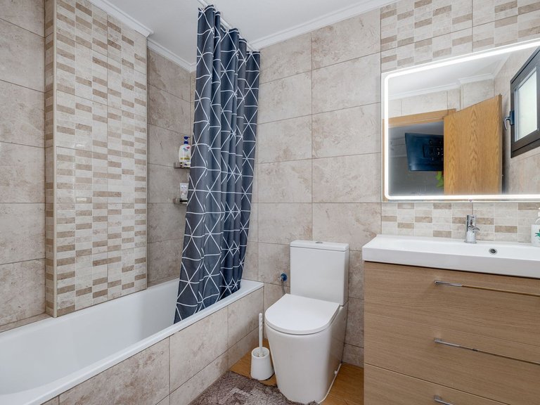 Apartment for Sale in Torrevieja, Alicante 20