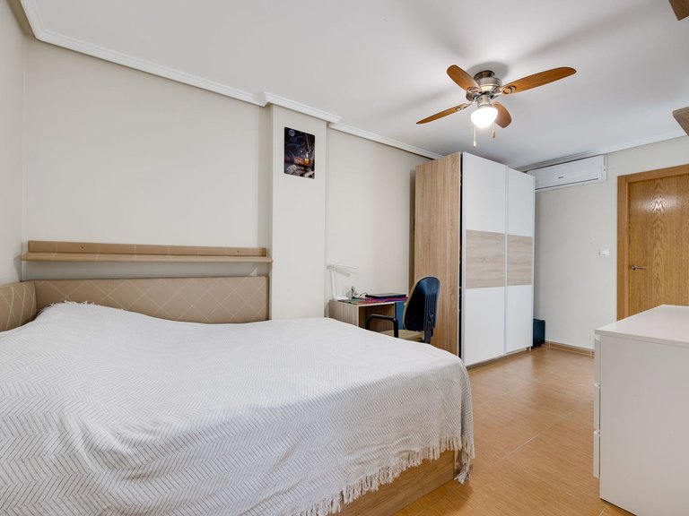 Apartment for Sale in Torrevieja, Alicante 22