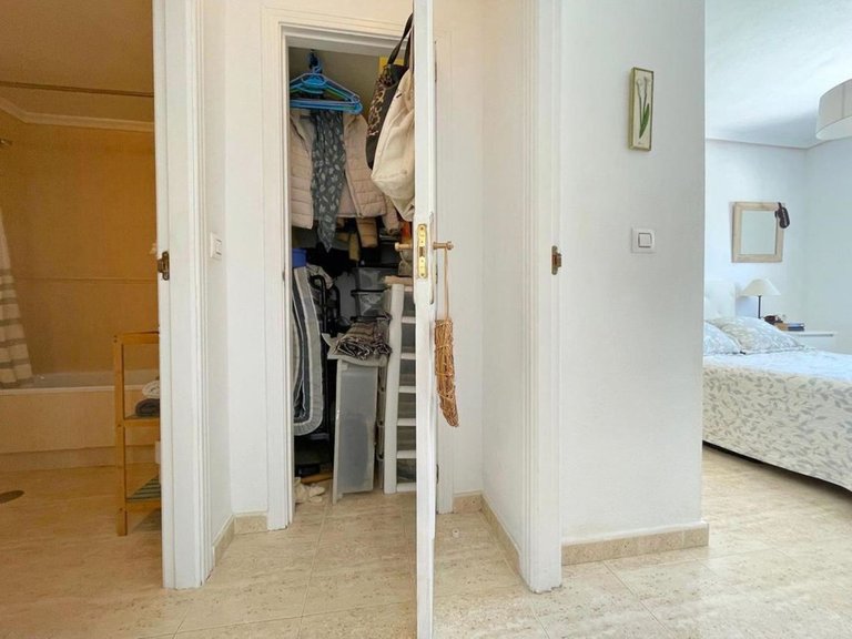 Apartment for Sale in Playa Flamenca, Alicante 17