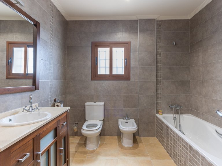 Villa for Sale in Los Montesinos, Alicante 24