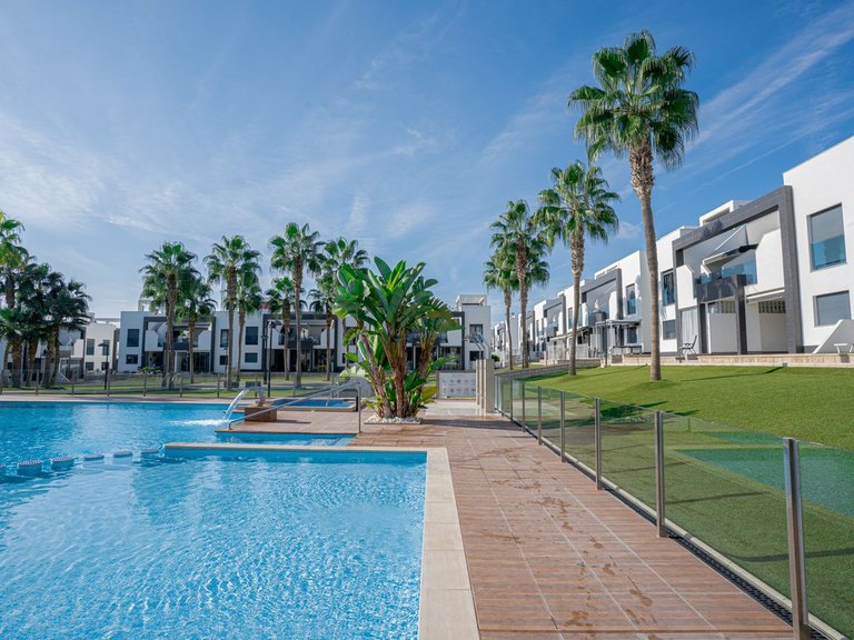 Apartment for Sale in La Zenia, Alicante 18