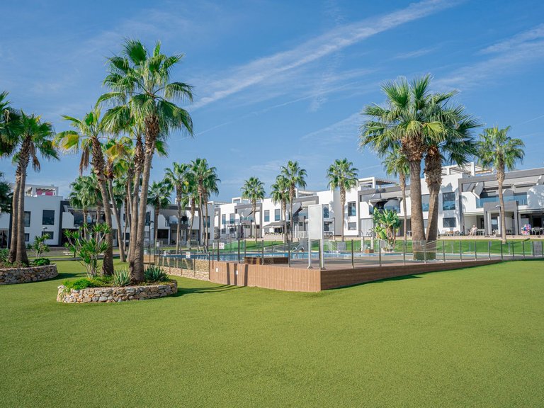 Apartment for Sale in La Zenia, Alicante 20