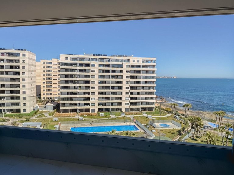 Apartment for Sale in Punta Prima, Alicante 15