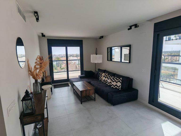 Apartment for Sale in Mil Palmeras, Alicante 3