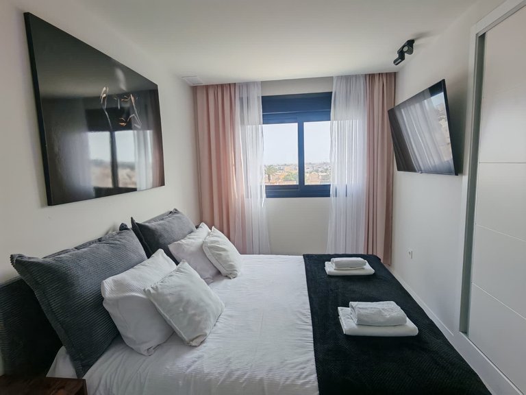 Apartment for Sale in Mil Palmeras, Alicante 21