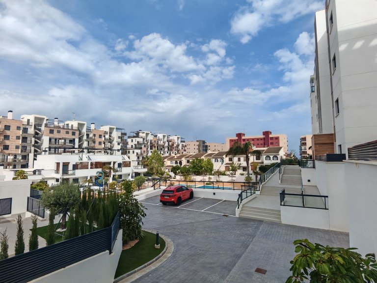 Apartment for Sale in Mil Palmeras, Alicante 31