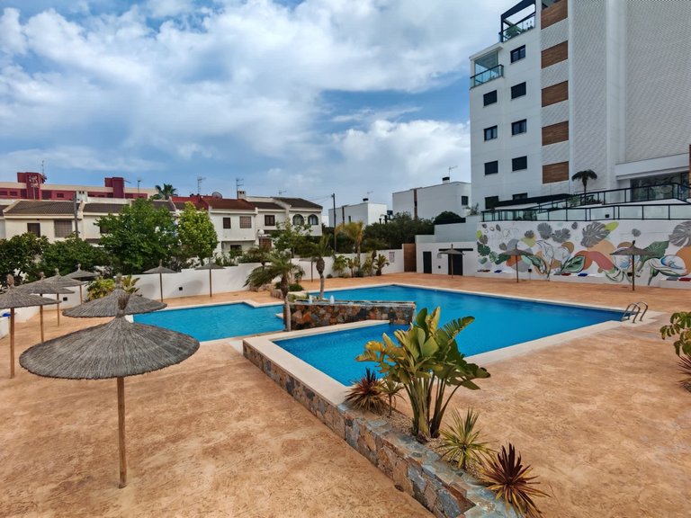 Apartment for Sale in Mil Palmeras, Alicante 37