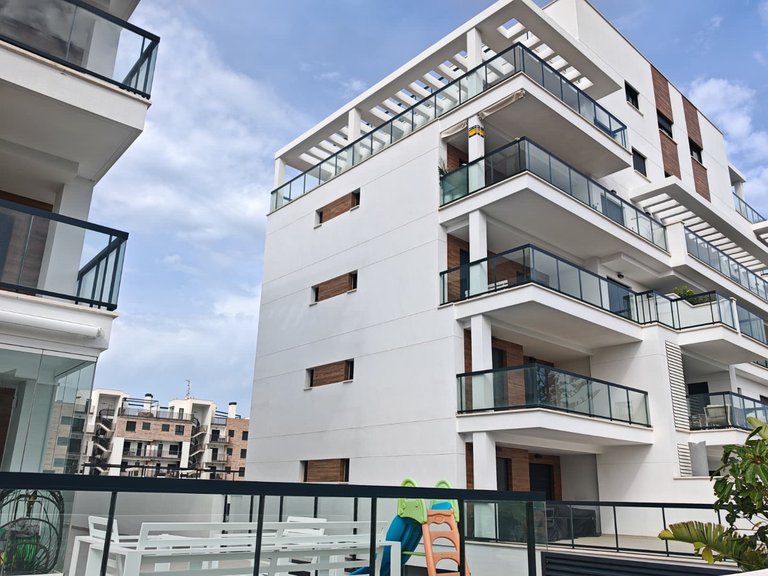 Apartment for Sale in Mil Palmeras, Alicante 38