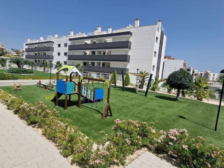 Apartment for Sale in Villamartin, Alicante 9