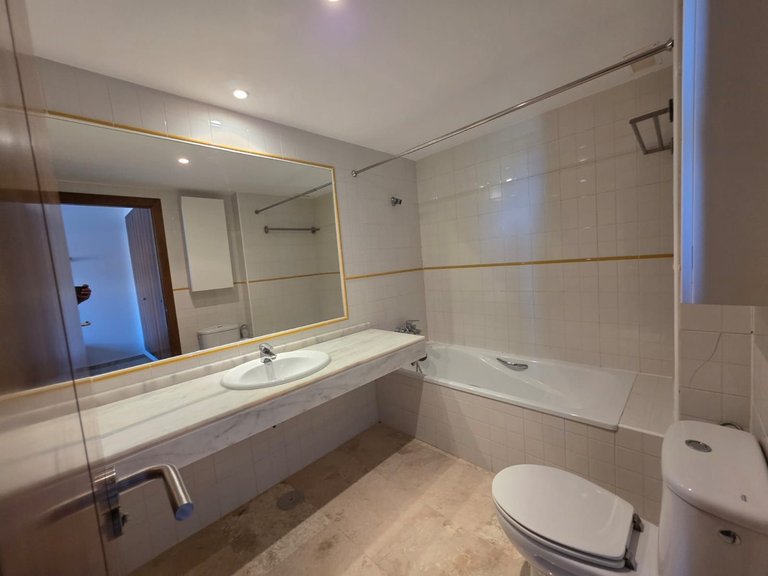 Apartment for Sale in Punta Prima, Alicante 17