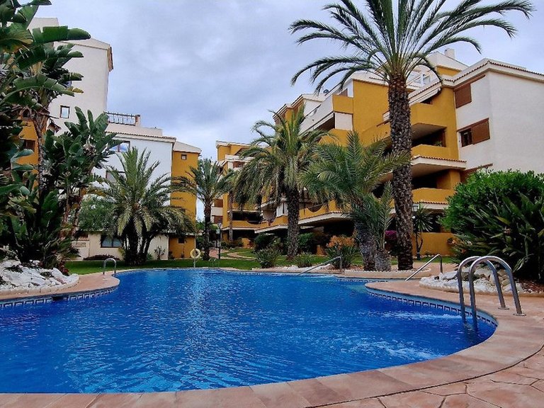Apartment for Sale in Punta Prima, Alicante 22
