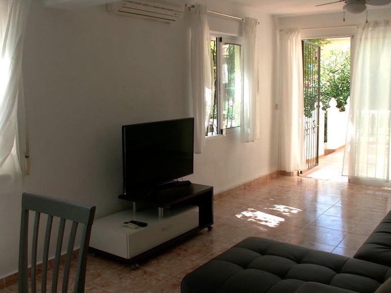 Villa for Sale in Torrevieja, Alicante 28