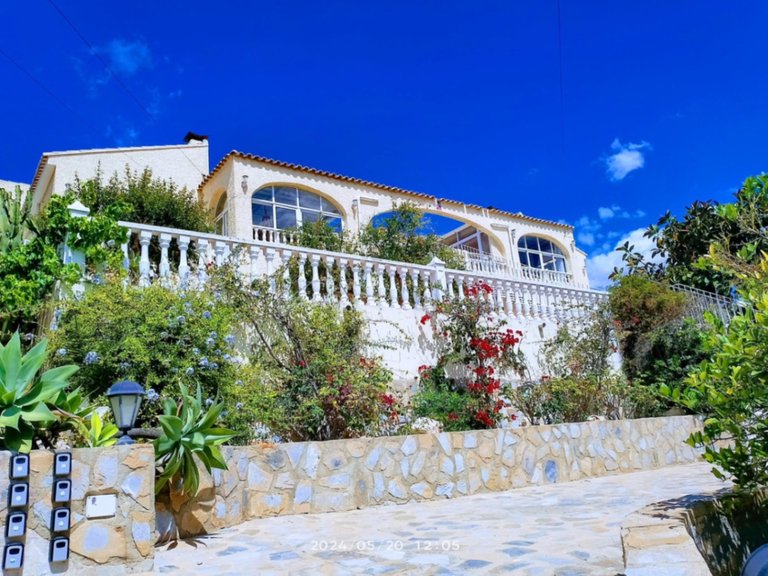Villa for Sale in Torrevieja, Alicante 41