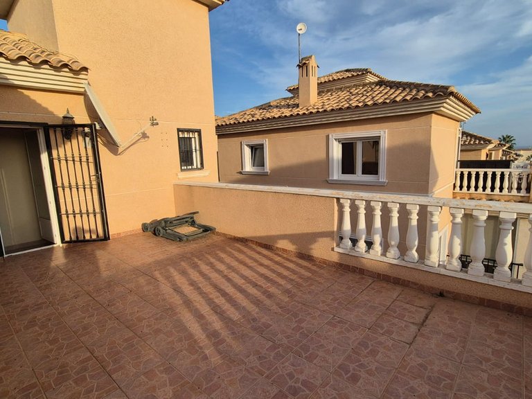 Villa for Sale in Los Altos, Alicante 24