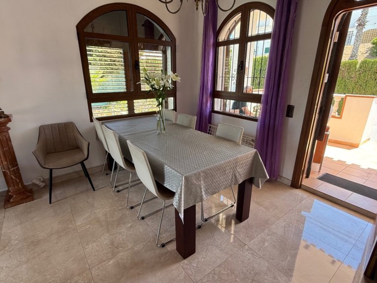 Villa for Sale in Villamartin, Alicante 7