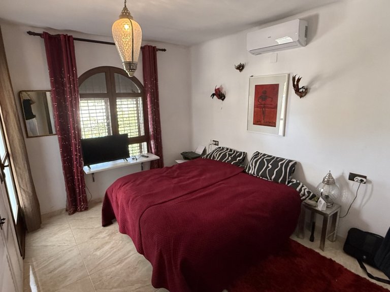 Villa for Sale in Villamartin, Alicante 11
