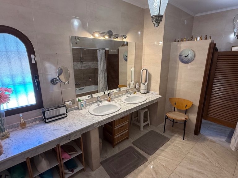 Villa for Sale in Villamartin, Alicante 22