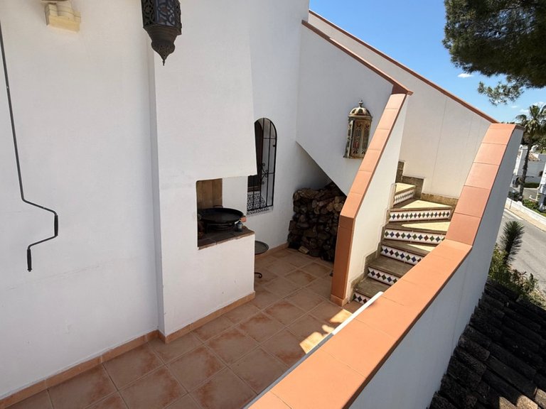 Villa for Sale in Villamartin, Alicante 39