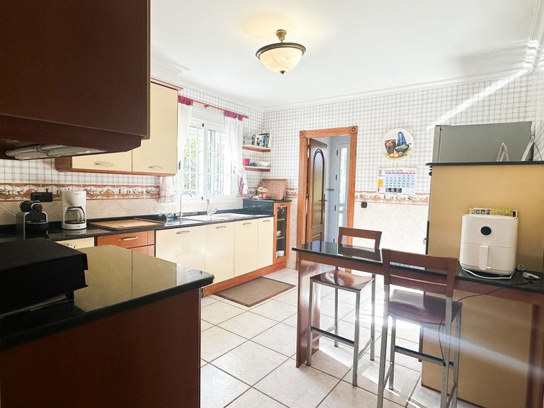 Villa for Sale in Torrevieja, Alicante 15