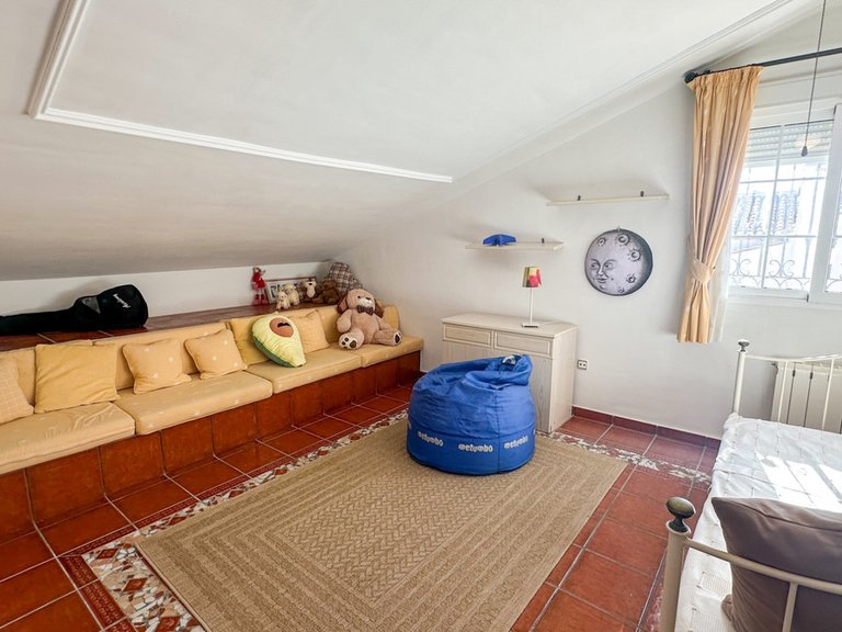 Villa for Sale in Torrevieja, Alicante 30