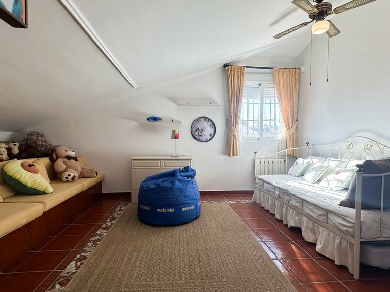 Villa for Sale in Torrevieja, Alicante 31