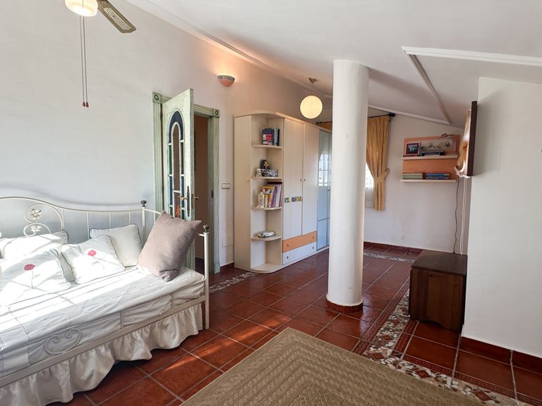 Villa for Sale in Torrevieja, Alicante 32