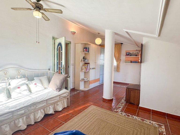 Villa for Sale in Torrevieja, Alicante 33