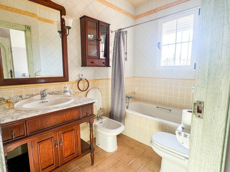 Villa for Sale in Torrevieja, Alicante 35