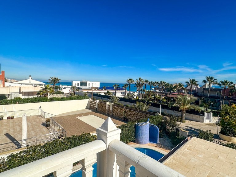 Villa for Sale in Torrevieja, Alicante 43